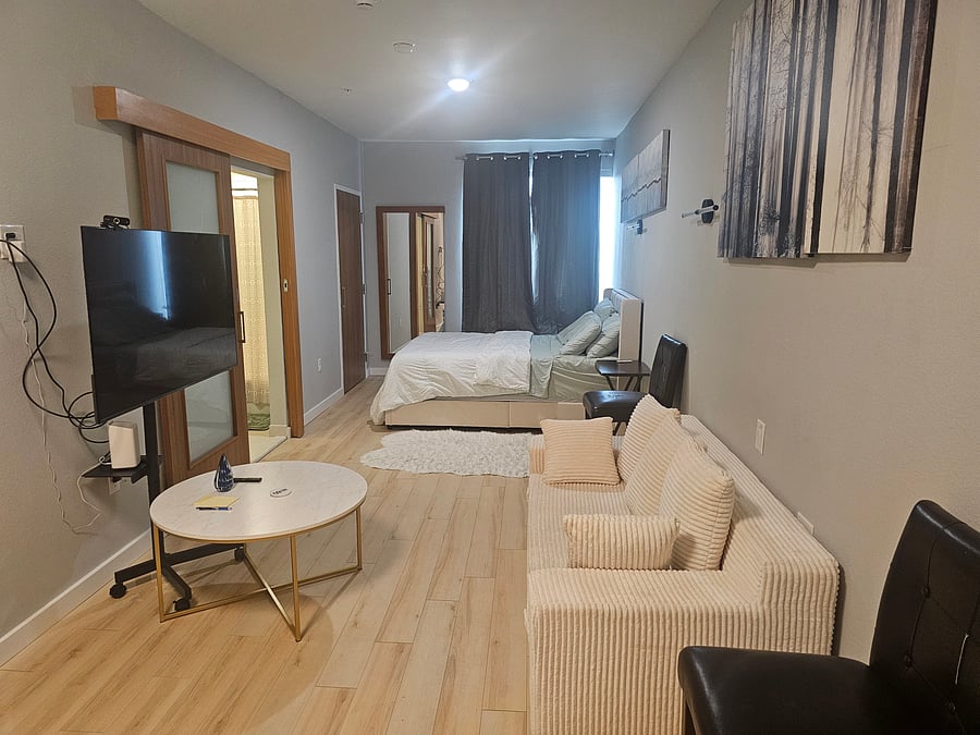 Furnished Finder property 1044104_1 photo 3