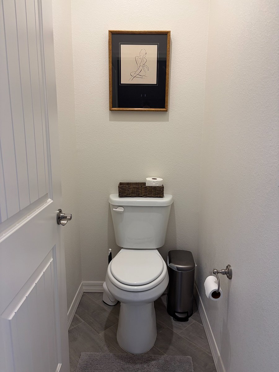 Furnished Finder property 1044127_1 photo 31