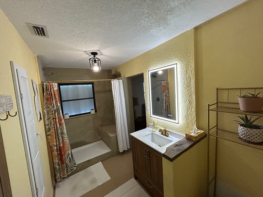 full master bath with toilet and stand up shower