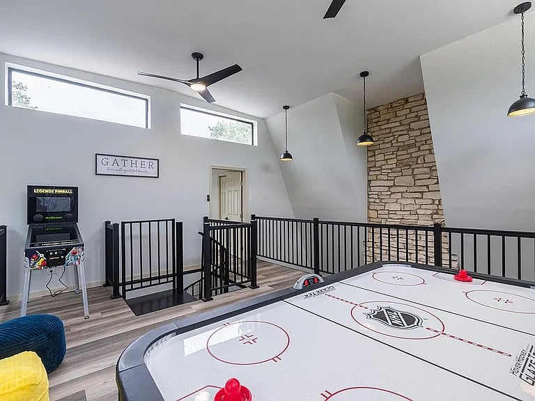 Furnished Finder property 1044158_1 photo 23