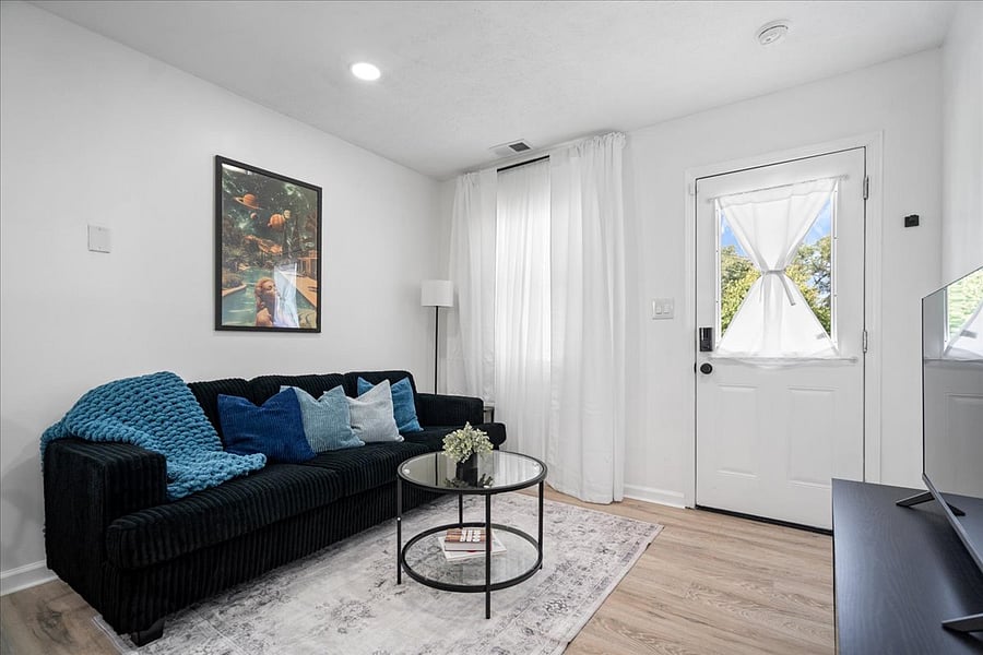 Furnished Finder property 1044193_1 photo 8