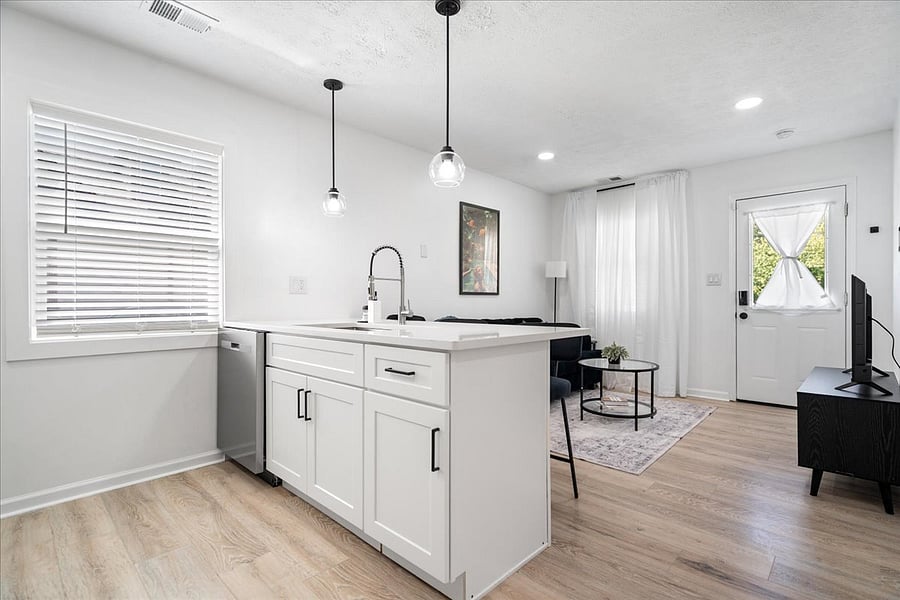 Furnished Finder property 1044193_1 photo 13