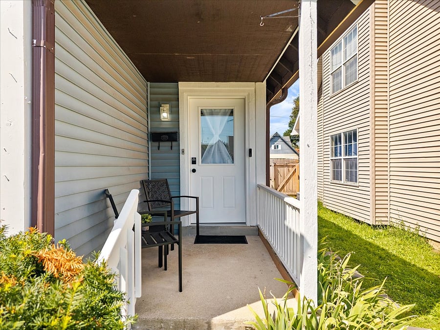 Furnished Finder property 1044193_1 photo 17