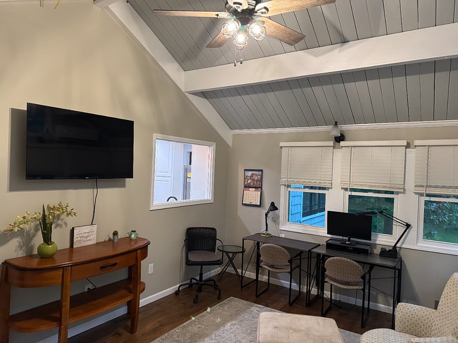 Second living room/study (pic #1)