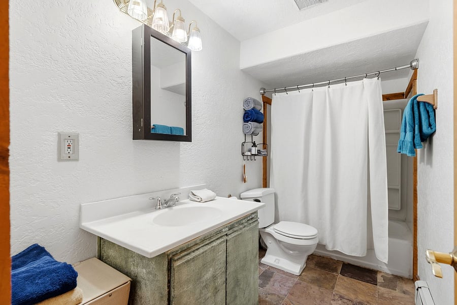 Furnished Finder property 1044219_1 photo 23