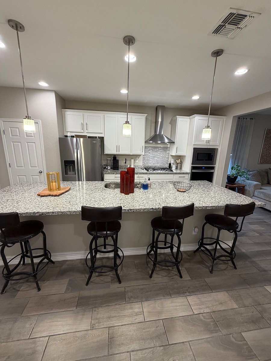 Furnished Finder property 1044262_1 photo 3