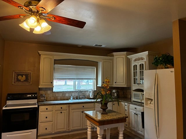 Furnished Finder property 1044283_1 photo 3