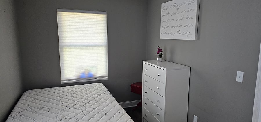 Furnished Finder property 1044307_1 photo 16