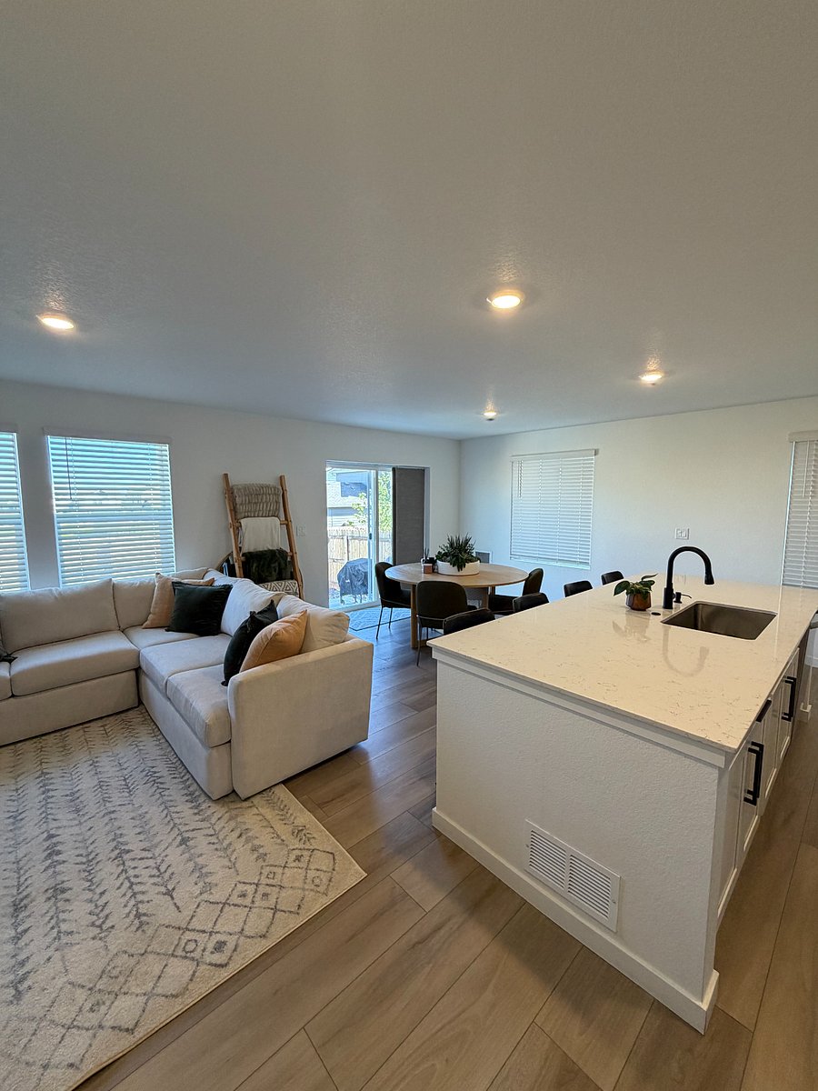 Furnished Finder property 1044353_1 photo 3