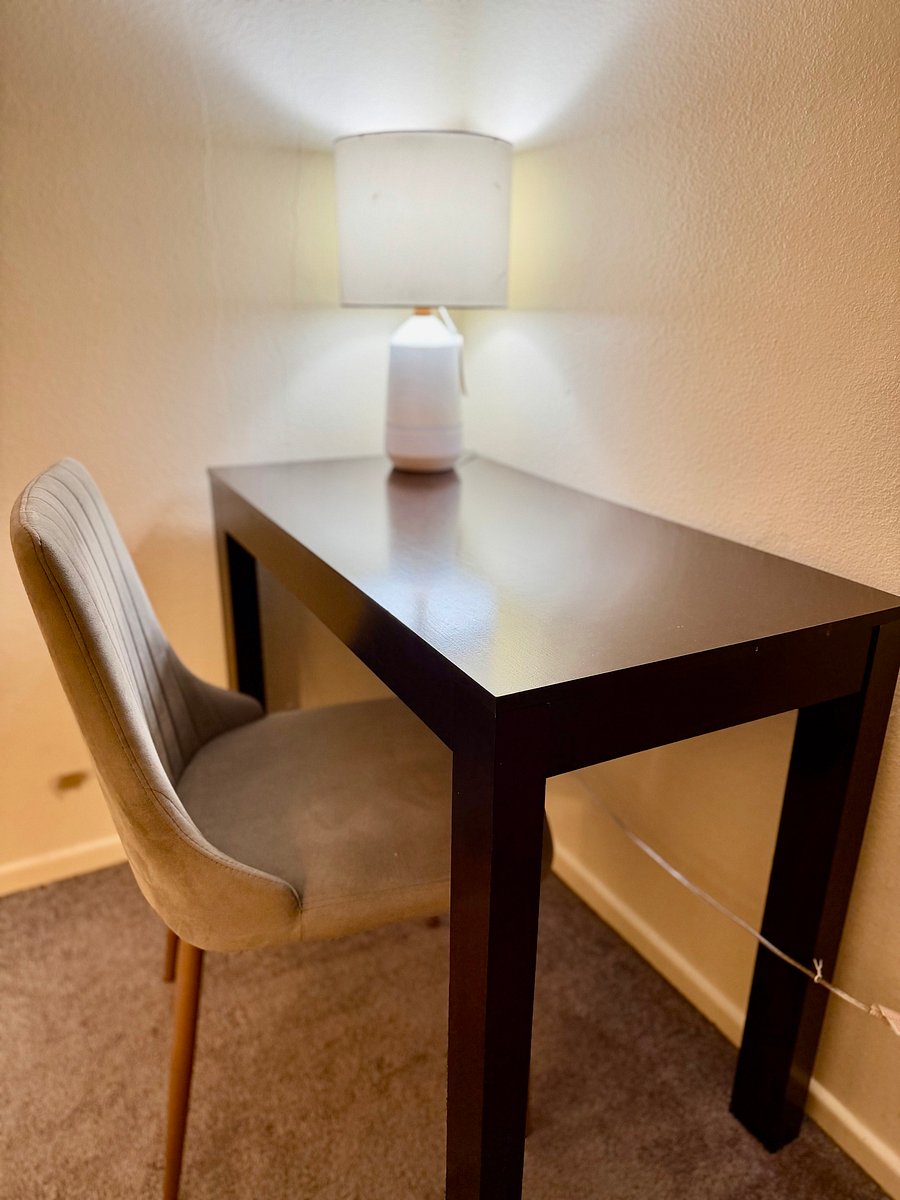Study Table. Wifi available.