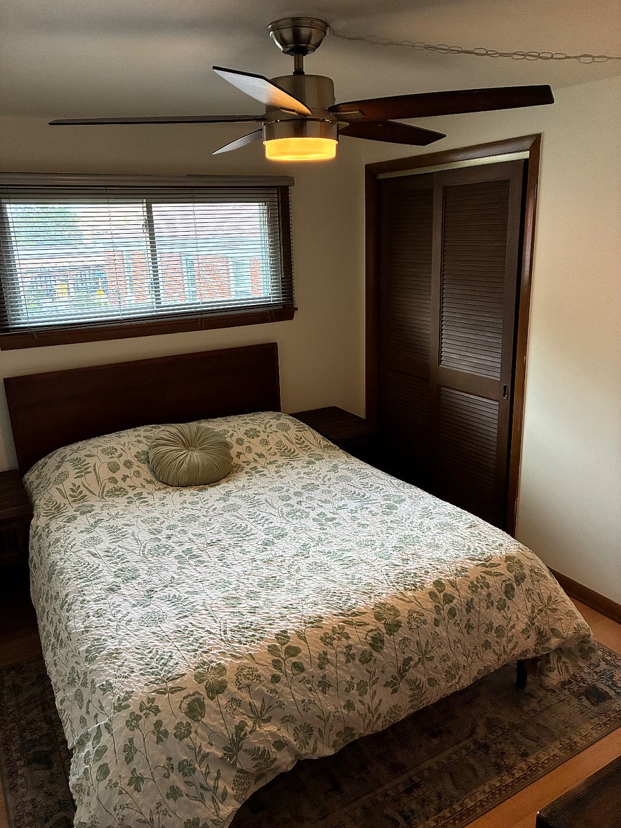 Queen bed
