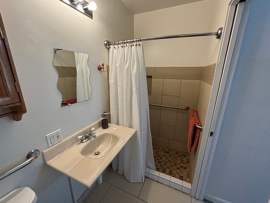 Furnished Finder property 1044390_1 photo 7