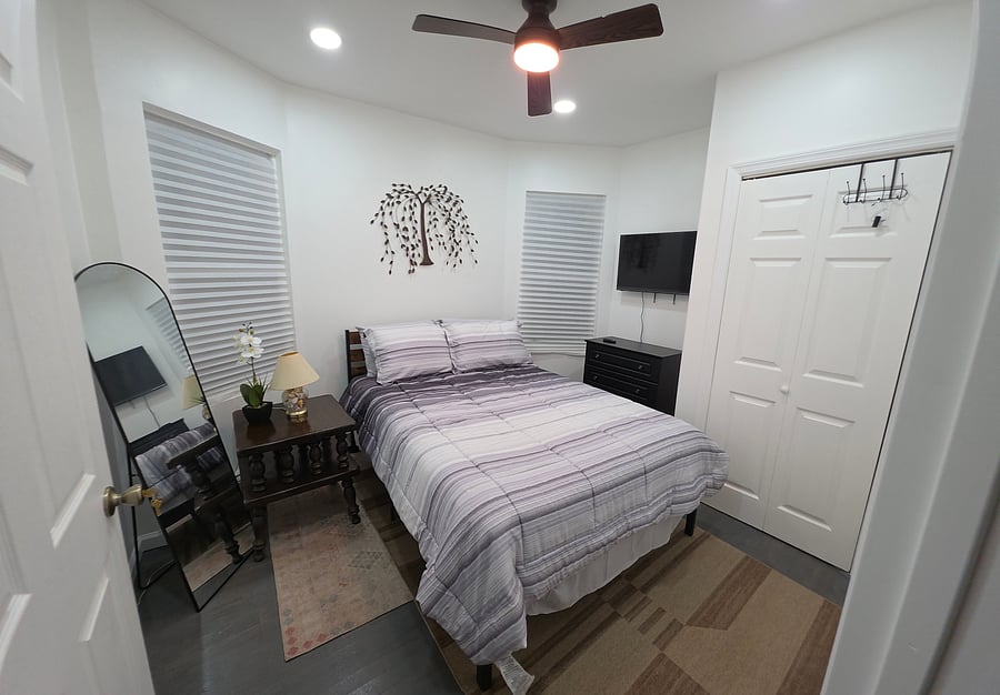 Furnished Finder property 1044397_1 photo 2