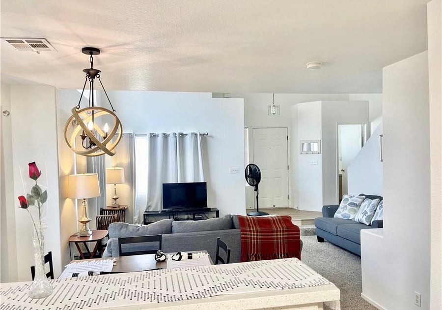 Furnished Finder property 1044418_1 photo 4