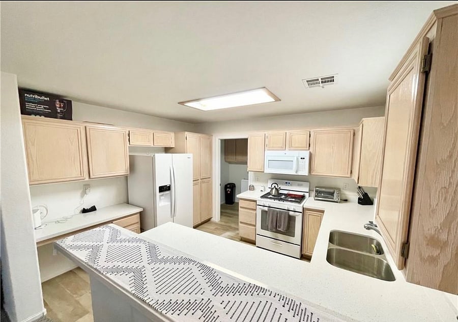 Furnished Finder property 1044418_1 photo 9
