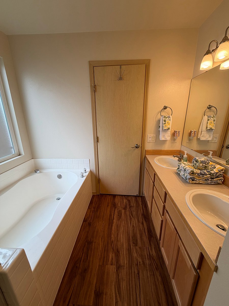 Furnished Finder property 1044439_1 photo 13