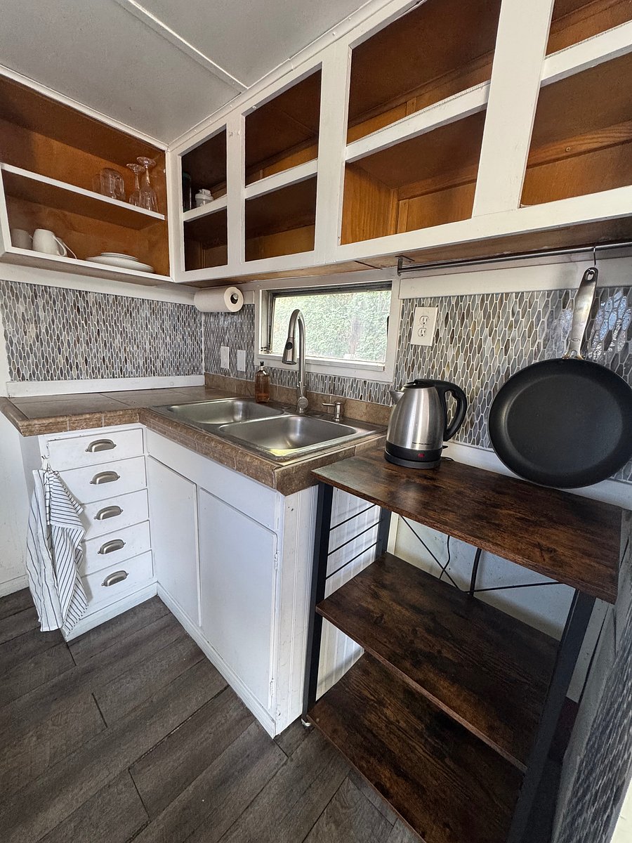 Furnished Finder property 1044449_1 photo 8