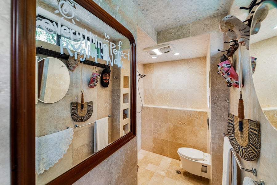 Entrance to the bathroom