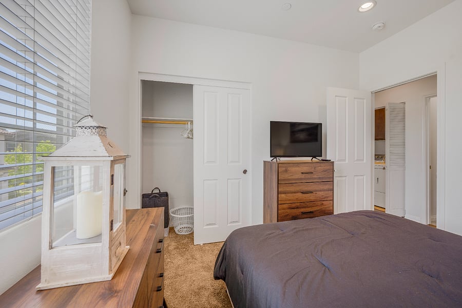 Furnished Finder property 1044456_1 photo 23