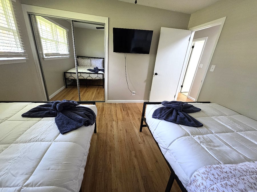 Furnished Finder property 1044457_1 photo 12