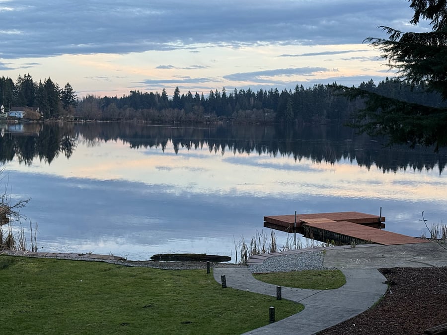 Private dock with beautiful PNW views!