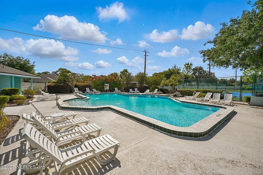 Furnished Finder property 1044538_1 photo 11