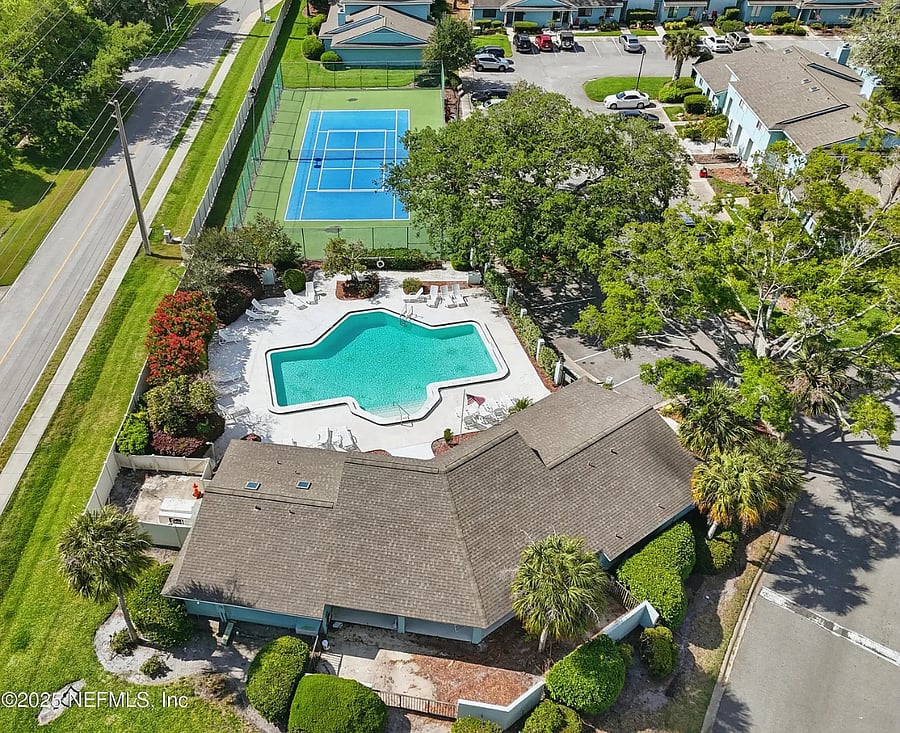 Furnished Finder property 1044538_1 photo 12