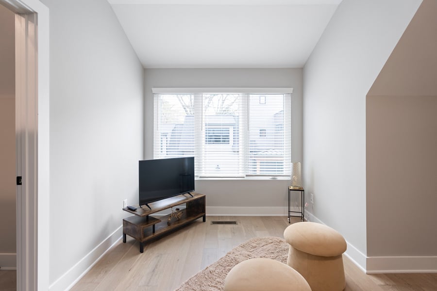 Bedroom 2 Sitting Area