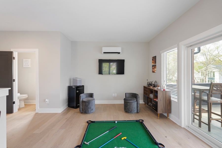Entertainment & Game Loft