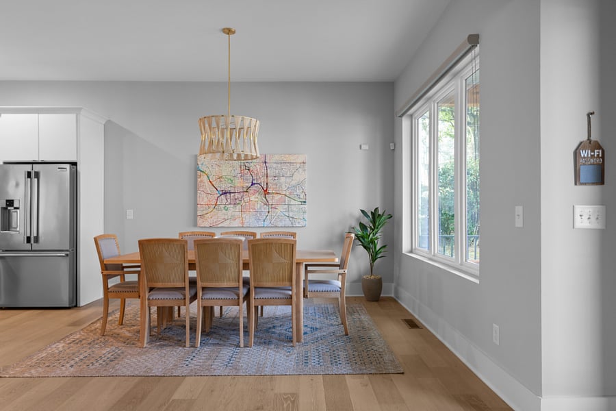 Dining Area (Air conditioning, Dining table, and Heating)