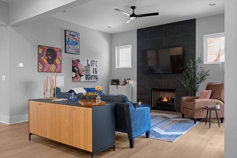 Living Room (2 couches, Air conditioning, Indoor fireplace, and TV)