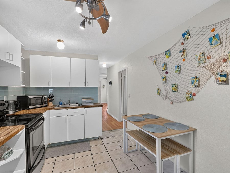 1/1 Kitchen