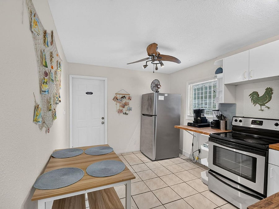 1/1 Kitchen