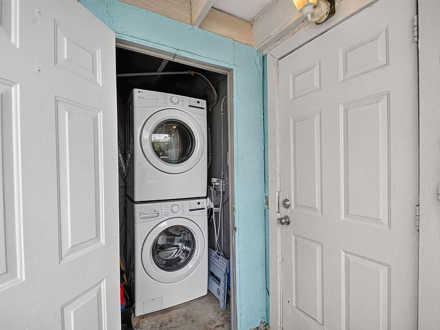 Onsite Laundry Room and Utility Closet/Stroage