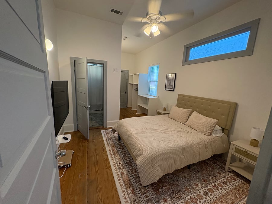 Furnished Finder property 1044595_1 photo 9