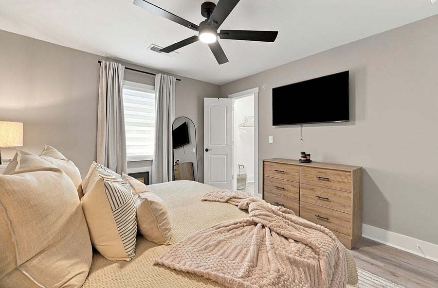 Furnished Finder property 1044601_1 photo 3