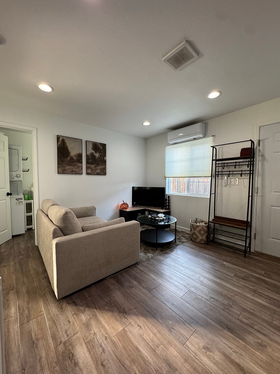 Furnished Finder property 1044673_1 photo 10