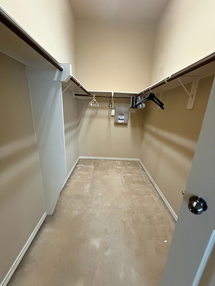 Furnished Finder property 1044688_1 photo 7