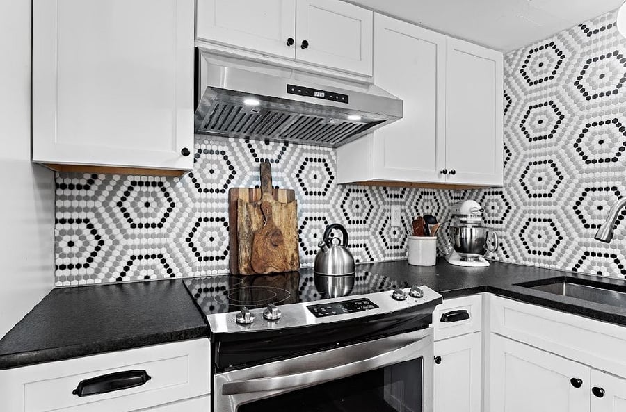 Great compact kitchen that has everything you need.