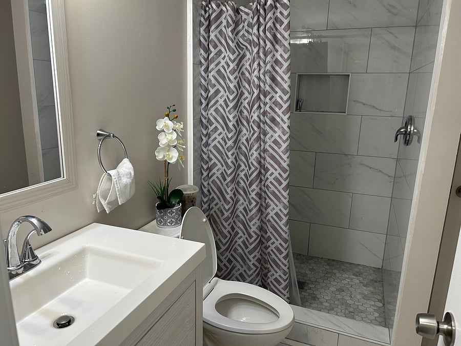 Furnished Finder property 1044732_1 photo 4