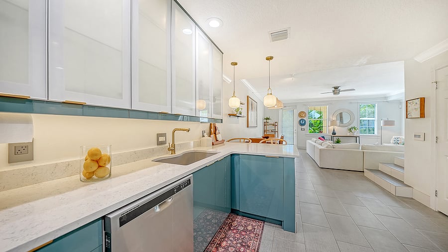 Furnished Finder property 1044738_1 photo 9