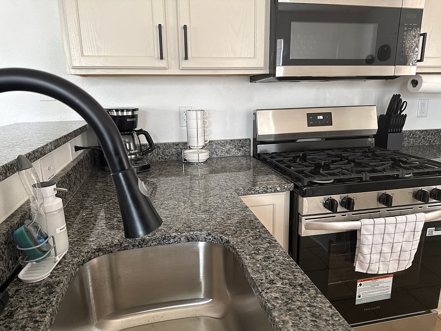 Furnished Finder property 1044760_1 photo 9