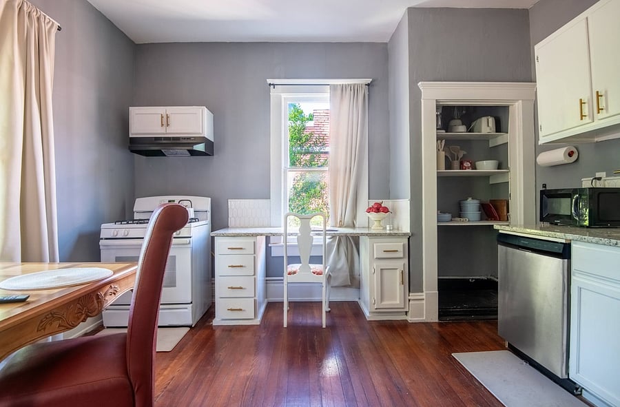 The fully equipped kitchen is perfect for everything from simple meals to gourmet baking.