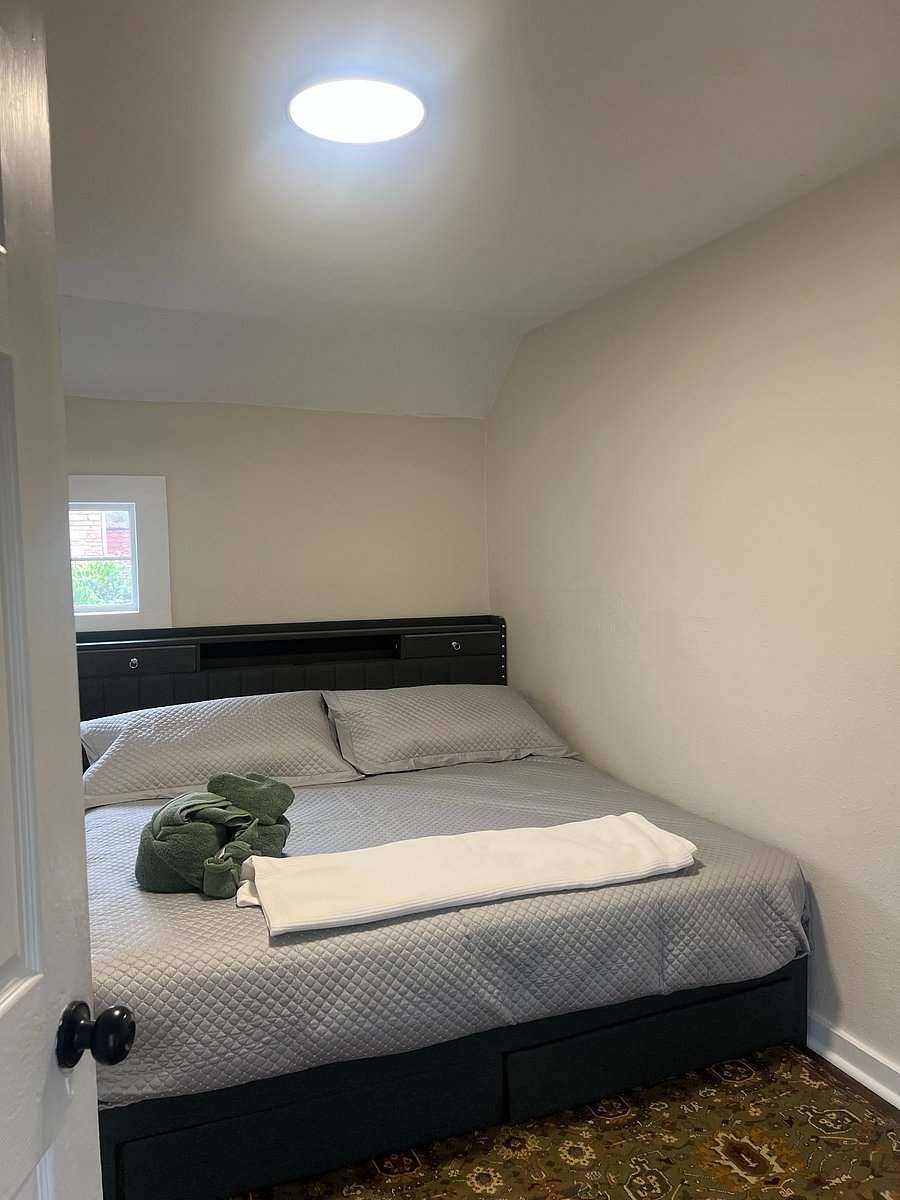 Furnished Finder property 1044779_1 photo 7