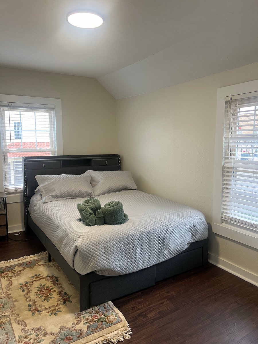 Furnished Finder property 1044779_1 photo 8