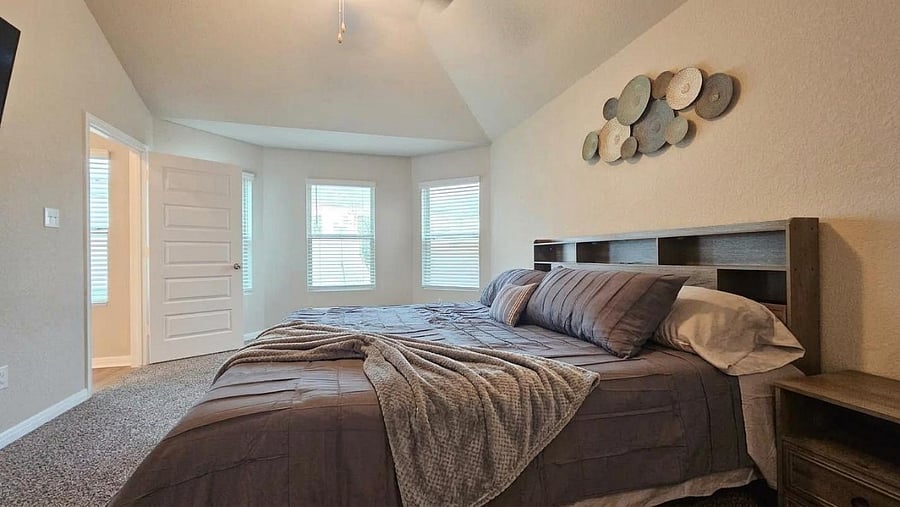 Furnished Finder property 1044782_1 photo 4