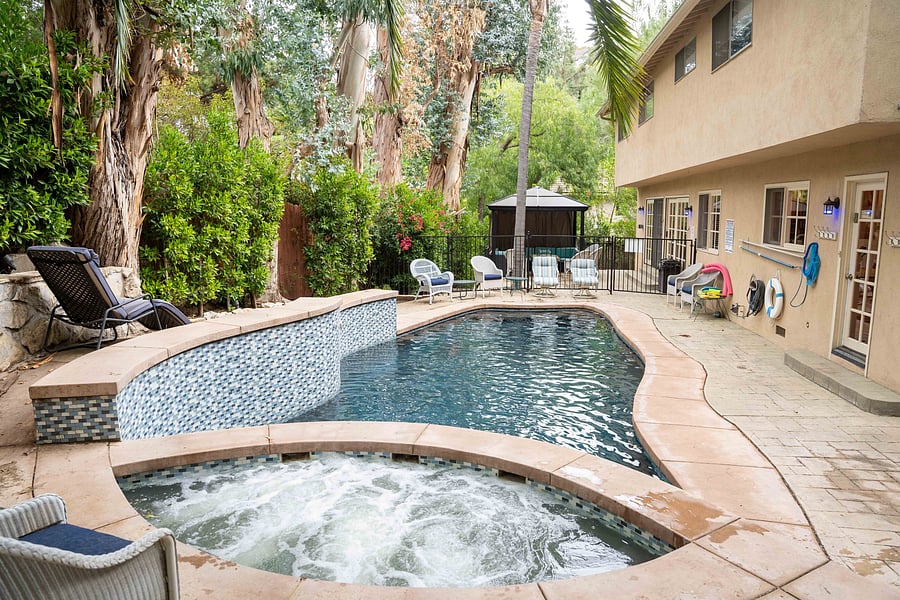 Furnished Finder property 1044792_1 photo 1