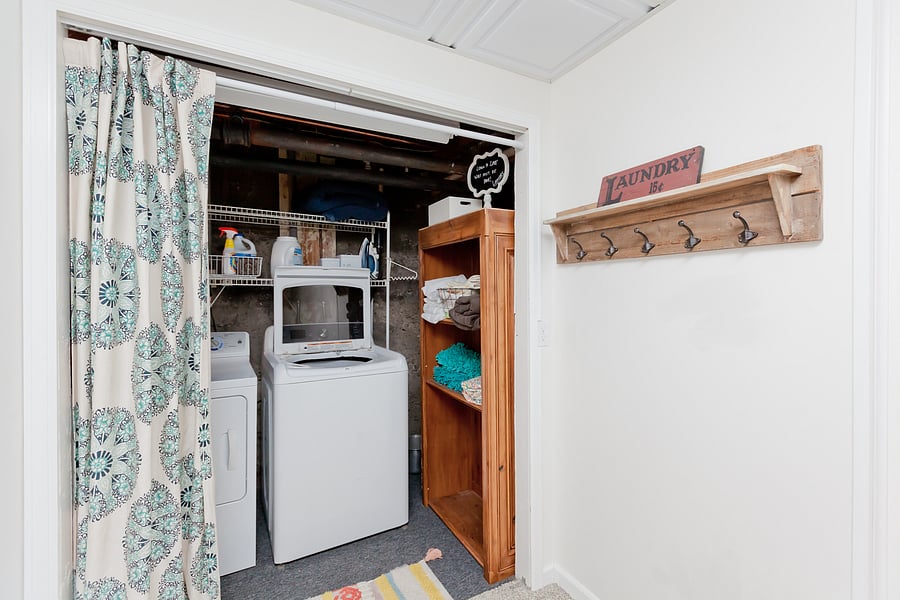 Basement washer & dryer