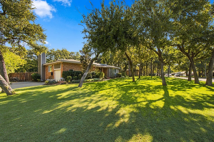 Furnished Finder property 1044807_1 photo 3
