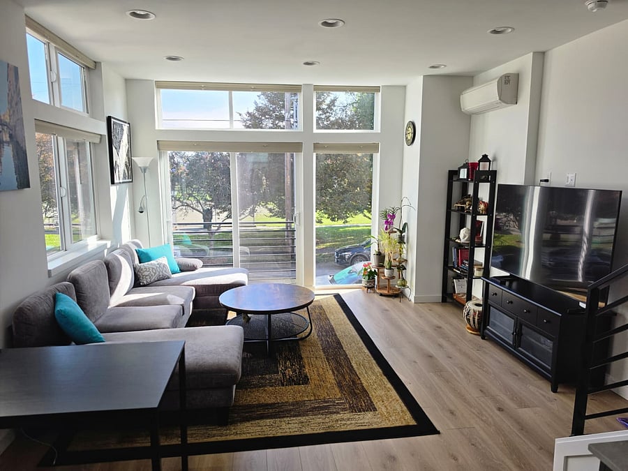 Furnished Finder property 1044836_1 photo 2